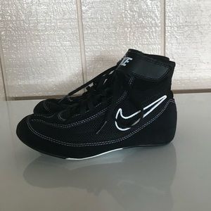 NIKE wrestling shoes